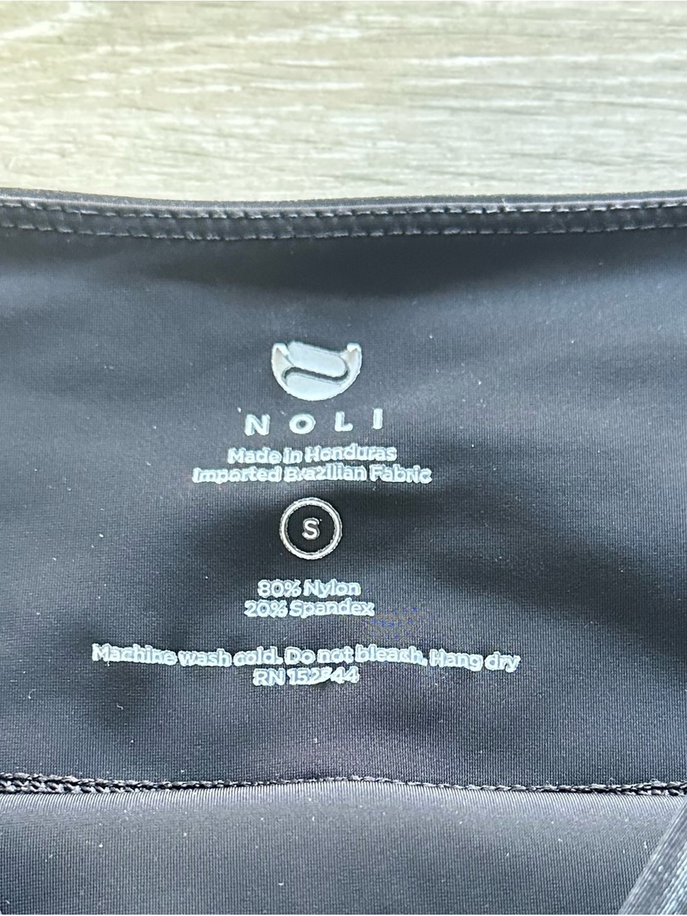 Noli Metallic Shine High Rise Cropped Leggings Black Small - Picture 10 of 11